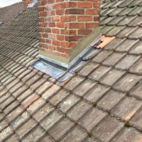 entourage cheminée en zinc et plomb ictoiture